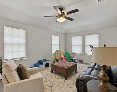 10841 Brownwood Place - Photo Thumbnail 27