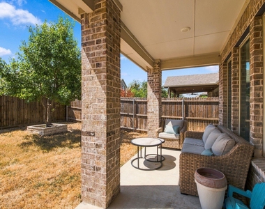 10841 Brownwood Place - Photo Thumbnail 33