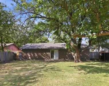 1458 Shorehaven Drive - Photo Thumbnail 14