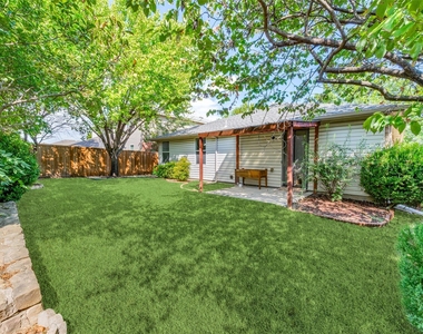 5221 Mountain Pointe Drive - Photo Thumbnail 16