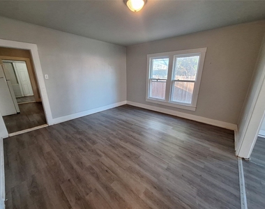 1026 Jeanette Street - Photo Thumbnail 1