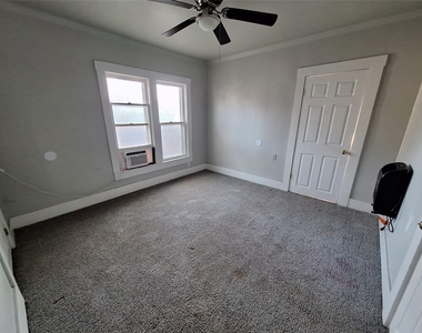 1026 Jeanette Street - Photo Thumbnail 3