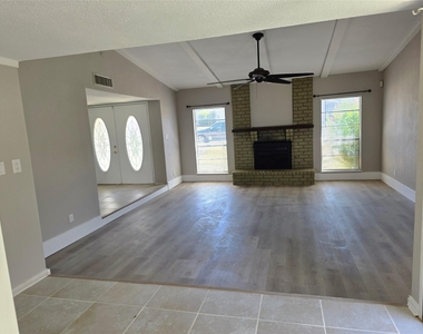 5148 Reed Drive - Photo Thumbnail 11