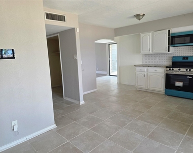 5148 Reed Drive - Photo Thumbnail 18