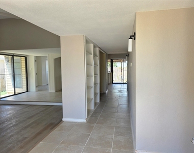 5148 Reed Drive - Photo Thumbnail 1
