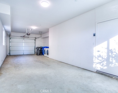 11639 Burbank - Photo Thumbnail 39