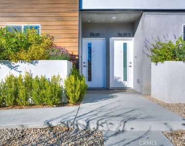 11639 Burbank - Photo Thumbnail 7