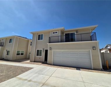 652 W Grand Avenue - Photo Thumbnail 21