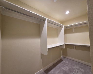 652 W Grand Avenue - Photo Thumbnail 14
