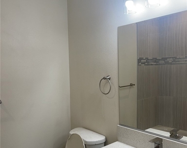 23 Christina Street - Photo Thumbnail 4