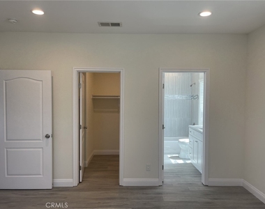 23 Christina Street - Photo Thumbnail 5