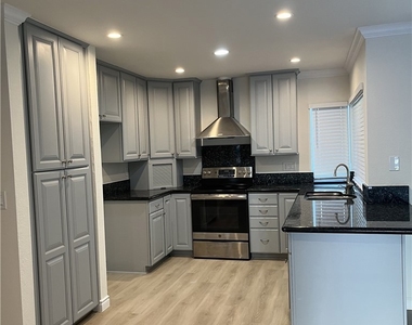 19037 Jeffrey Avenue - Photo Thumbnail 1