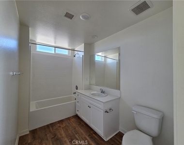 1836 Sichel Street - Photo Thumbnail 5