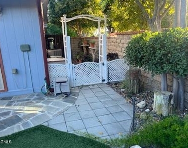 1220 Johnson Drive - Photo Thumbnail 8