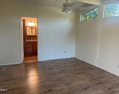1220 Johnson Drive - Photo Thumbnail 7