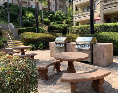 2040 Las Colinas Circle - Photo Thumbnail 20