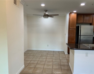 2040 Las Colinas Circle - Photo Thumbnail 3
