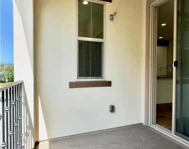 130 Greenleaf Drive - Photo Thumbnail 12
