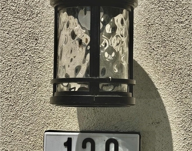 130 Greenleaf Drive - Photo Thumbnail 29