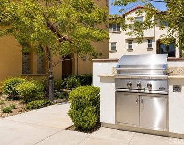 130 Greenleaf Drive - Photo Thumbnail 33