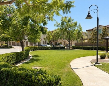 130 Greenleaf Drive - Photo Thumbnail 37