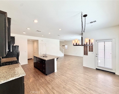 24242 Hazelnut Avenue - Photo Thumbnail 8