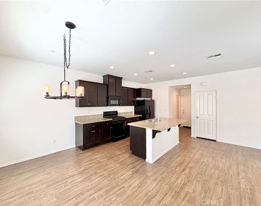24242 Hazelnut Avenue - Photo Thumbnail 7