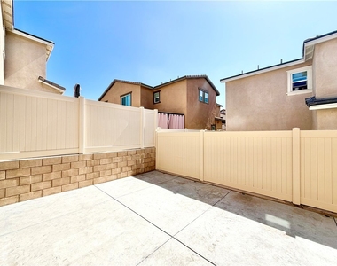 24242 Hazelnut Avenue - Photo Thumbnail 31