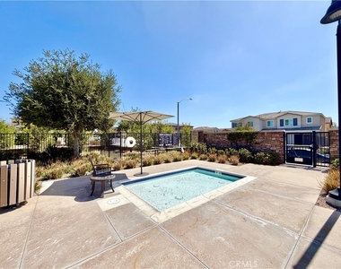 24242 Hazelnut Avenue - Photo Thumbnail 41