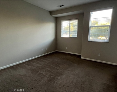 44012 Rivo Court - Photo Thumbnail 8