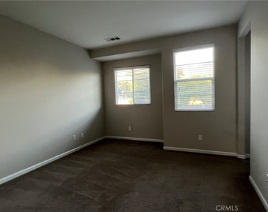 44012 Rivo Court - Photo Thumbnail 10