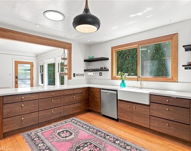5123 Townsend Avenue - Photo Thumbnail 18