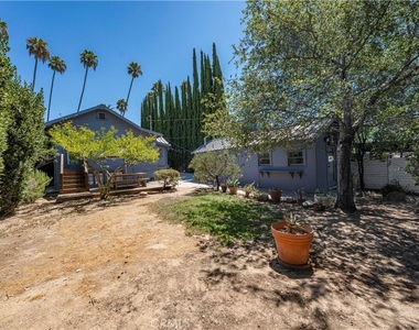 5123 Townsend Avenue - Photo Thumbnail 38