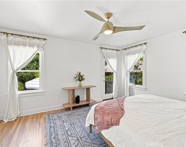 5123 Townsend Avenue - Photo Thumbnail 31