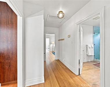 5123 Townsend Avenue - Photo Thumbnail 27