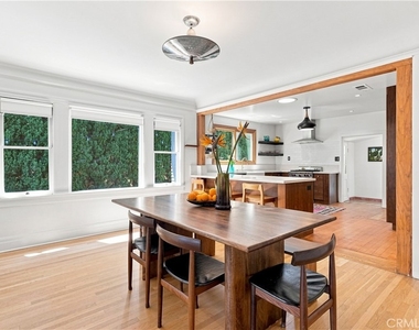 5123 Townsend Avenue - Photo Thumbnail 13