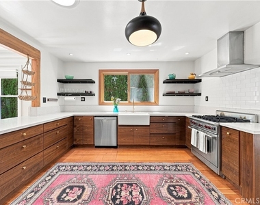 5123 Townsend Avenue - Photo Thumbnail 19