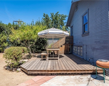 5123 Townsend Avenue - Photo Thumbnail 36