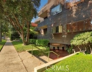 412 N Kenwood Street - Photo Thumbnail 3