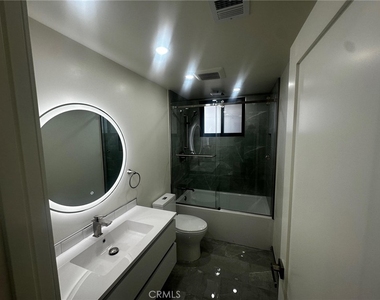 412 N Kenwood Street - Photo Thumbnail 19