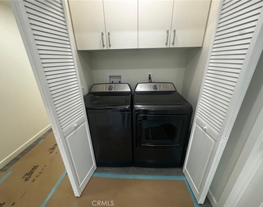 412 N Kenwood Street - Photo Thumbnail 18