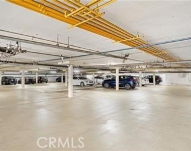412 N Kenwood Street - Photo Thumbnail 22