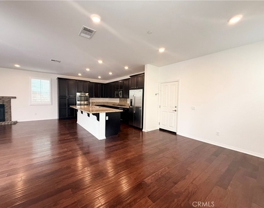 28375 Camino Del Arte Dr - Photo Thumbnail 5