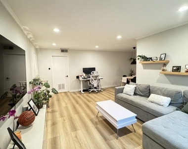 9950 Jordan Avenue - Photo Thumbnail 2