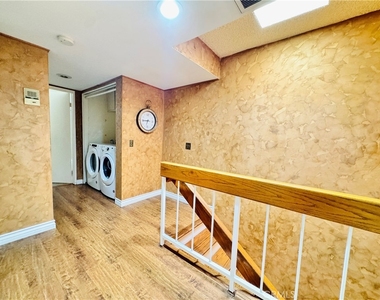 4958 Woodman - Photo Thumbnail 18