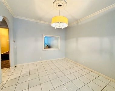 4958 Woodman - Photo Thumbnail 8
