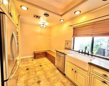 4958 Woodman - Photo Thumbnail 5