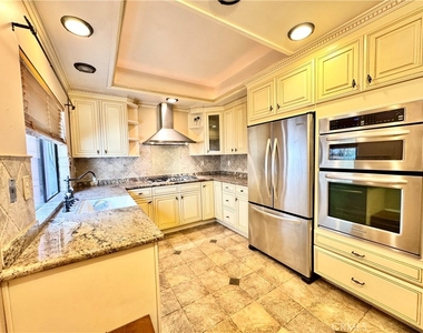 4958 Woodman - Photo Thumbnail 4