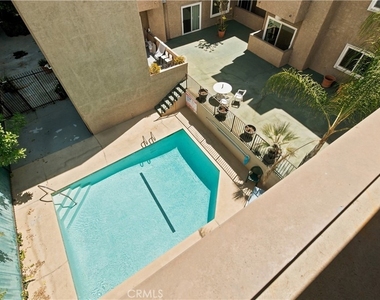 14607 Erwin Street - Photo Thumbnail 20
