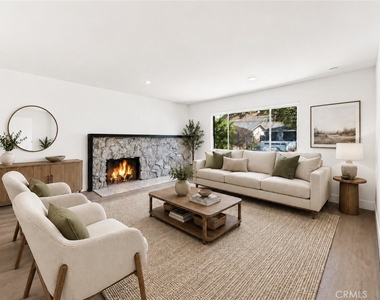 9425 Mclennan Avenue - Photo Thumbnail 4